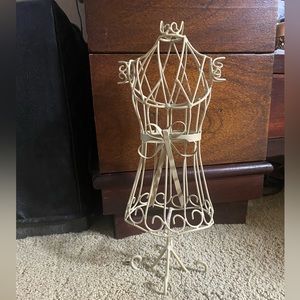 COPY - Vintage Metal Jewelry Dress Form